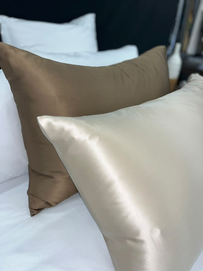Taie d'oreiller en soie rectangle caramel